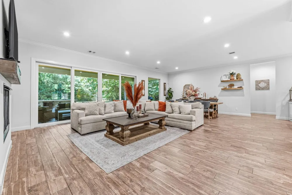 25127 E Tara Plantation Drive E Tomball, TX 77375