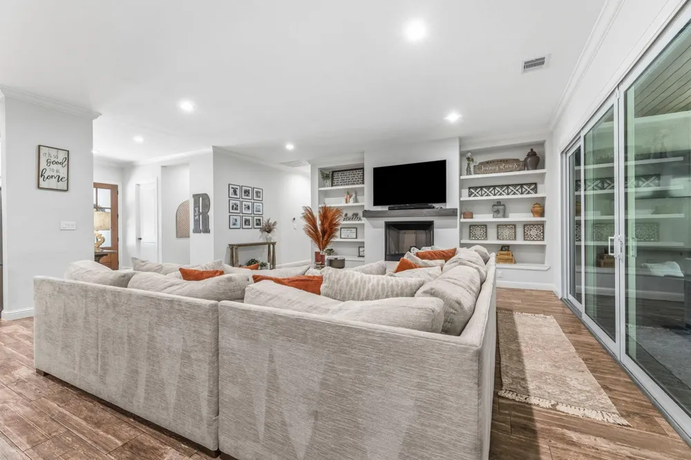 25127 E Tara Plantation Drive E Tomball, TX 77375