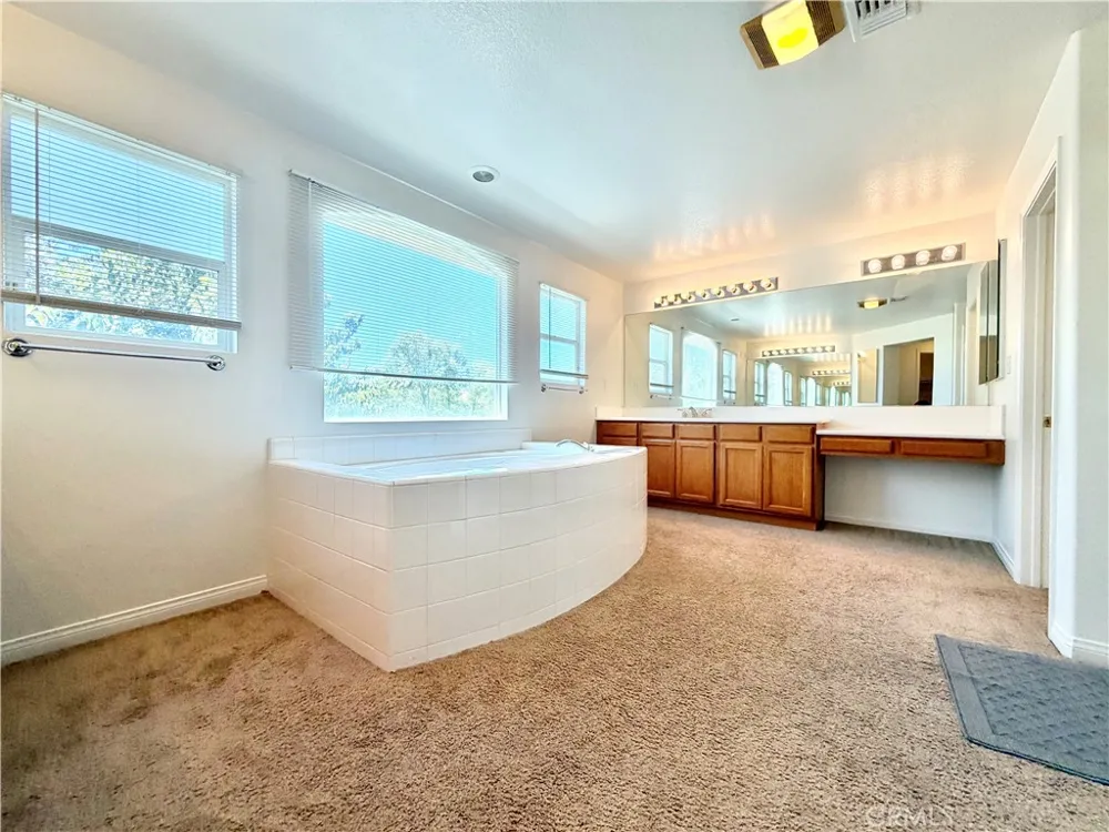 40053 Montage Lane Murrieta, CA 92563