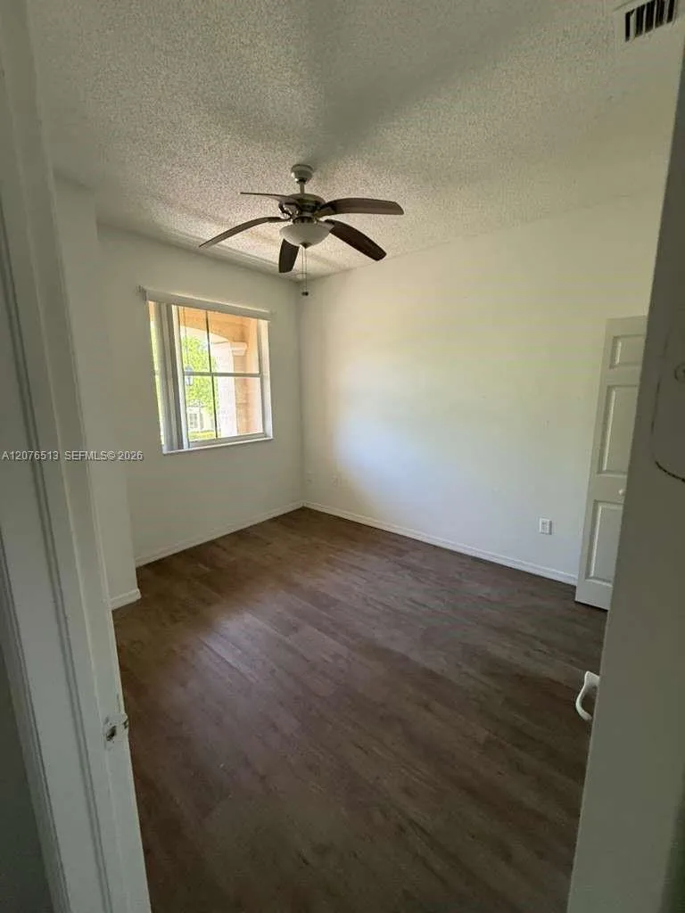 2311 NE 42nd Cir Homestead, FL 33033