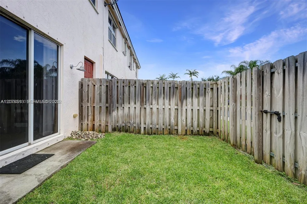 2311 NE 42nd Cir Homestead, FL 33033