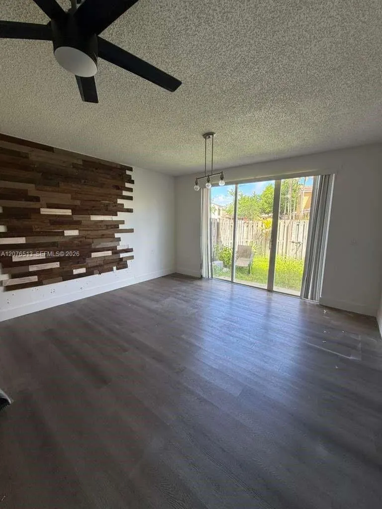 2311 NE 42nd Cir Homestead, FL 33033