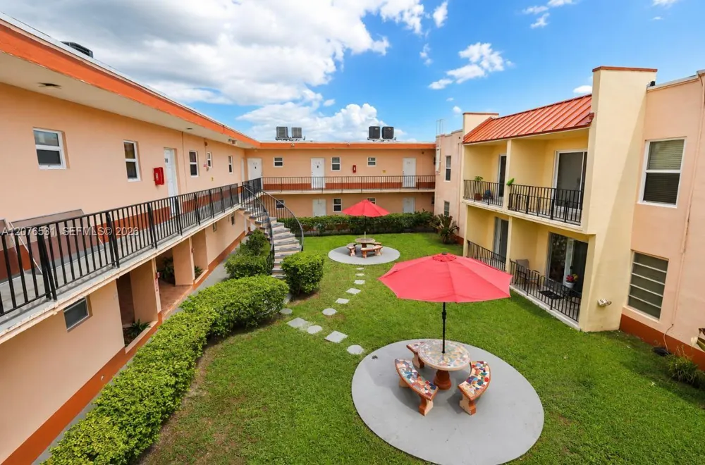 3501 W 11th Ave #213 Hialeah, FL 33012