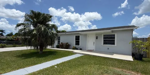15400 SW 305th St