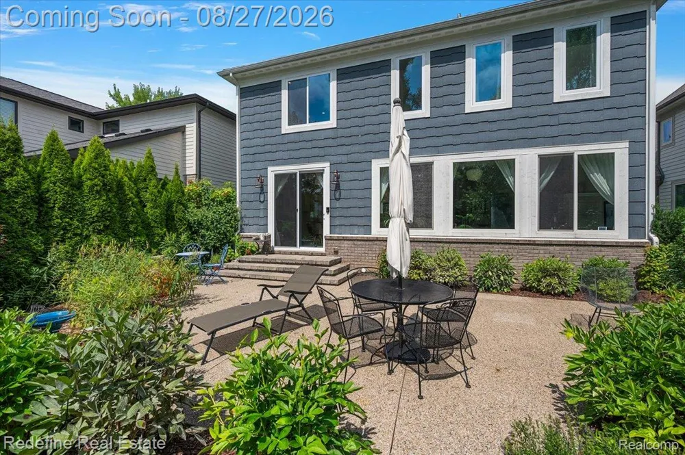 149 Woodward Avenue Rochester City, MI 48307