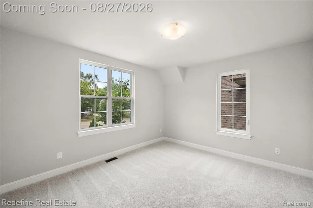 149 Woodward Avenue Rochester City, MI 48307