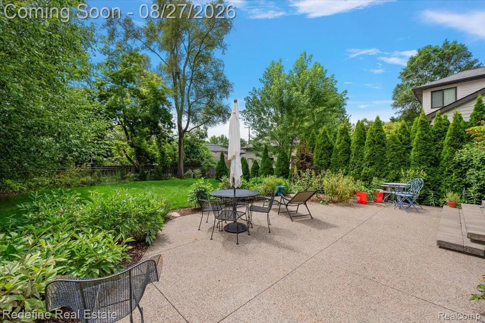 149 Woodward Avenue Rochester City, MI 48307