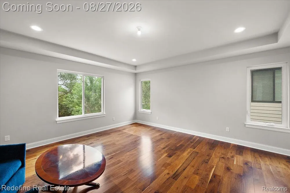 149 Woodward Avenue Rochester City, MI 48307