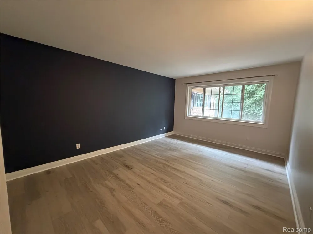 2245 Walton Boulevard #56 Rochester Hills City, MI 48309