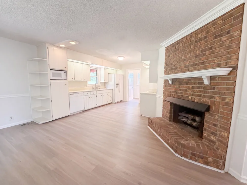 1818 Fox Chase Dr Goodlettsville, TN 37072