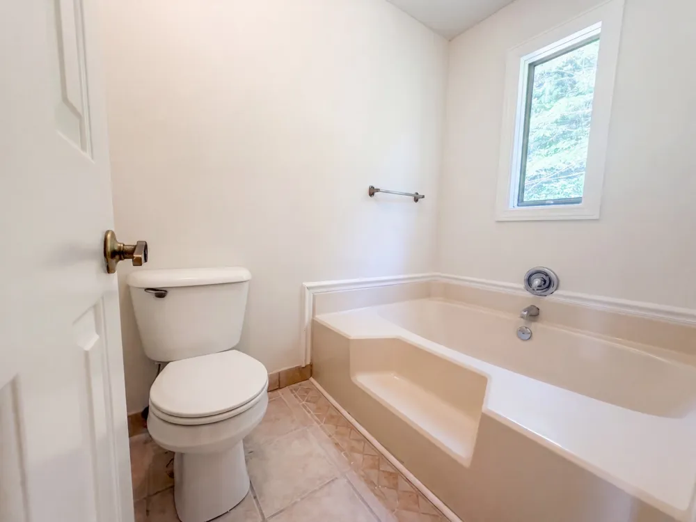 1818 Fox Chase Dr Goodlettsville, TN 37072