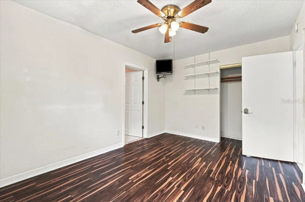 122 W COLLINS STREET Lakeland, FL 33805