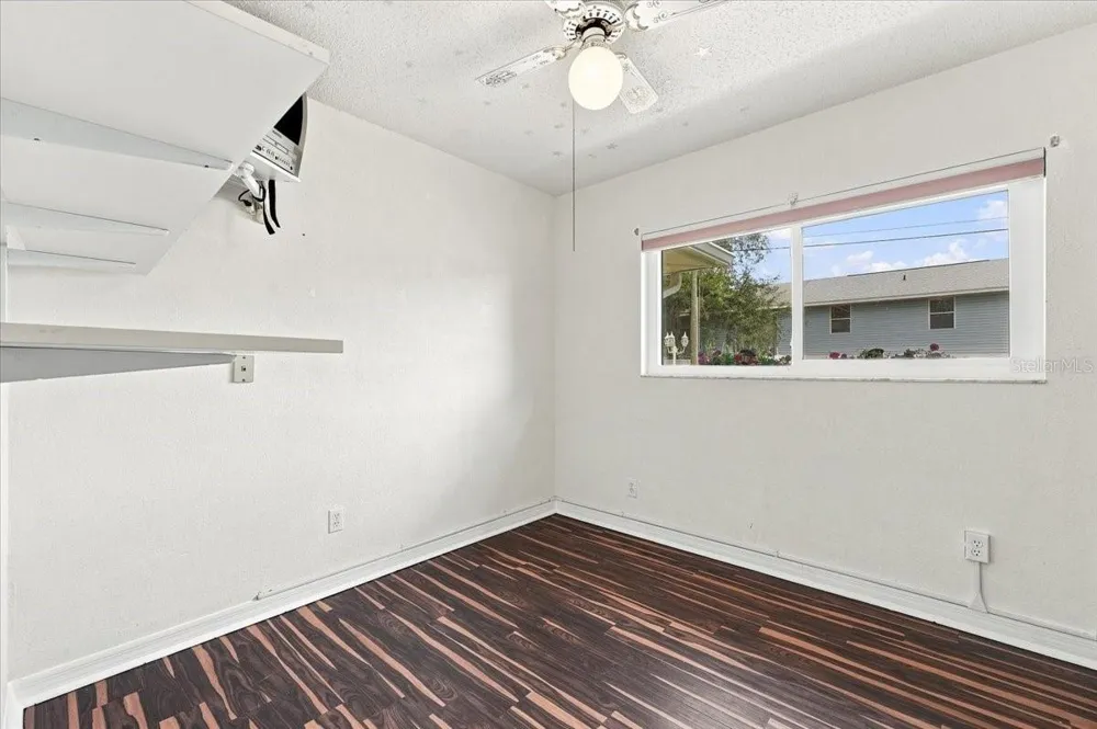 122 W COLLINS STREET Lakeland, FL 33805