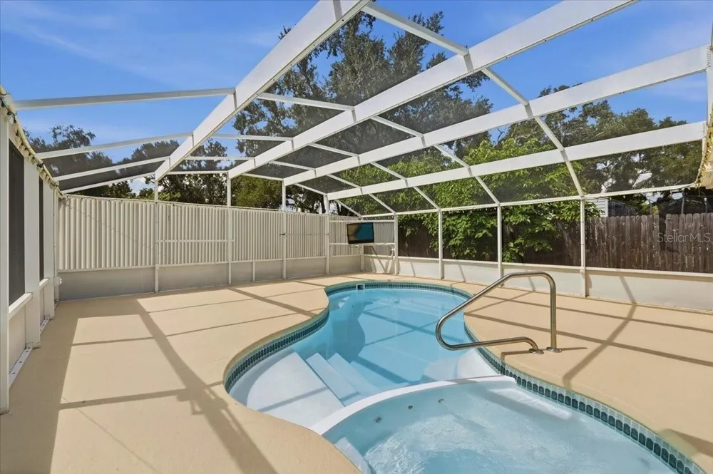 122 W COLLINS STREET Lakeland, FL 33805