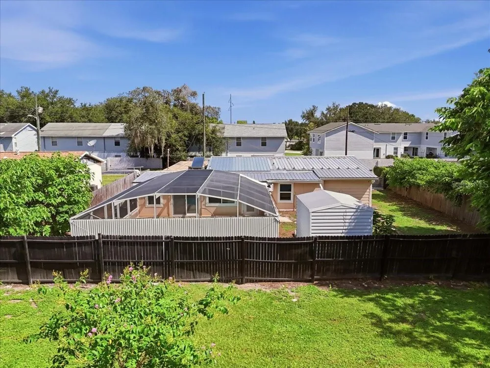 122 W COLLINS STREET Lakeland, FL 33805
