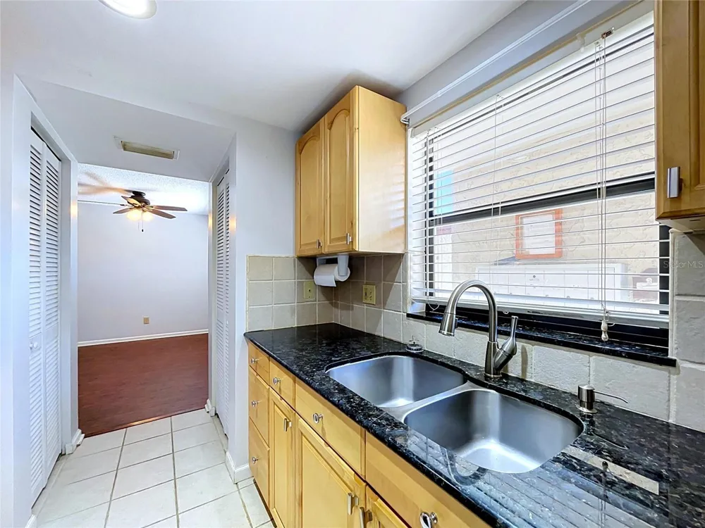 2750 E BAY DRIVE #5E Largo, FL 33771
