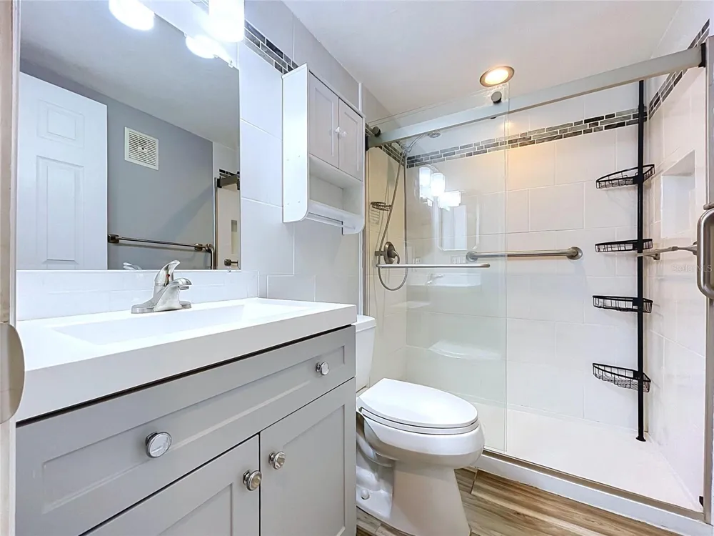 2750 E BAY DRIVE #5E Largo, FL 33771
