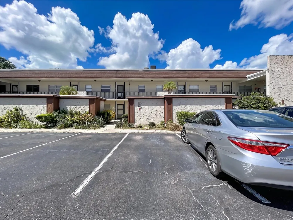2750 E BAY DRIVE #5E Largo, FL 33771