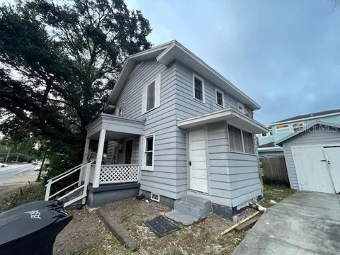 836 8TH STREET