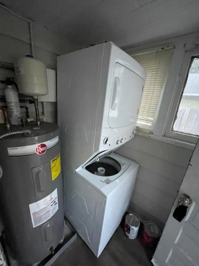 836 8TH STREET St Petersburg, FL 33701