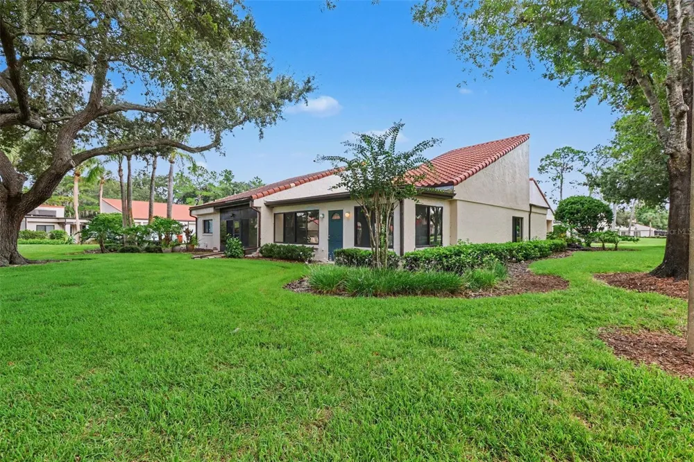 108 SEVILLE COURT Plant City, FL 33566