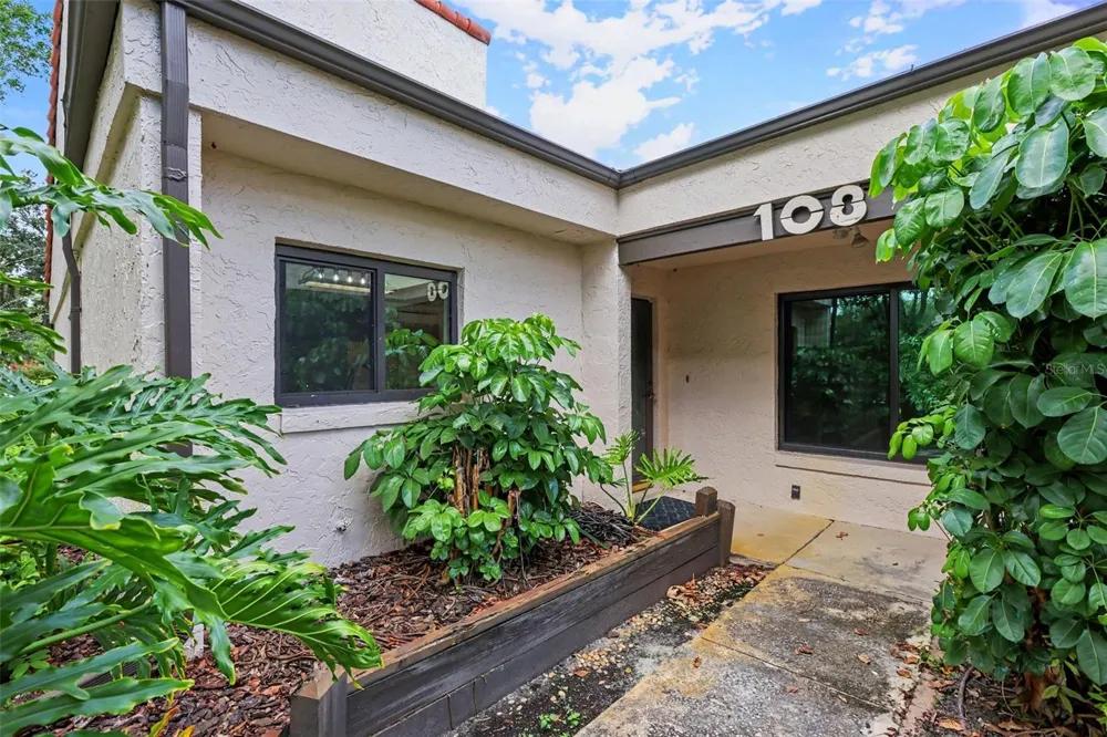 108 SEVILLE COURT Plant City, FL 33566