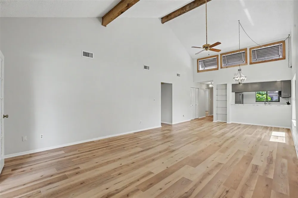 108 SEVILLE COURT Plant City, FL 33566