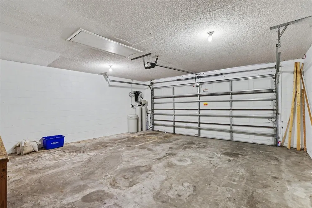 108 SEVILLE COURT Plant City, FL 33566