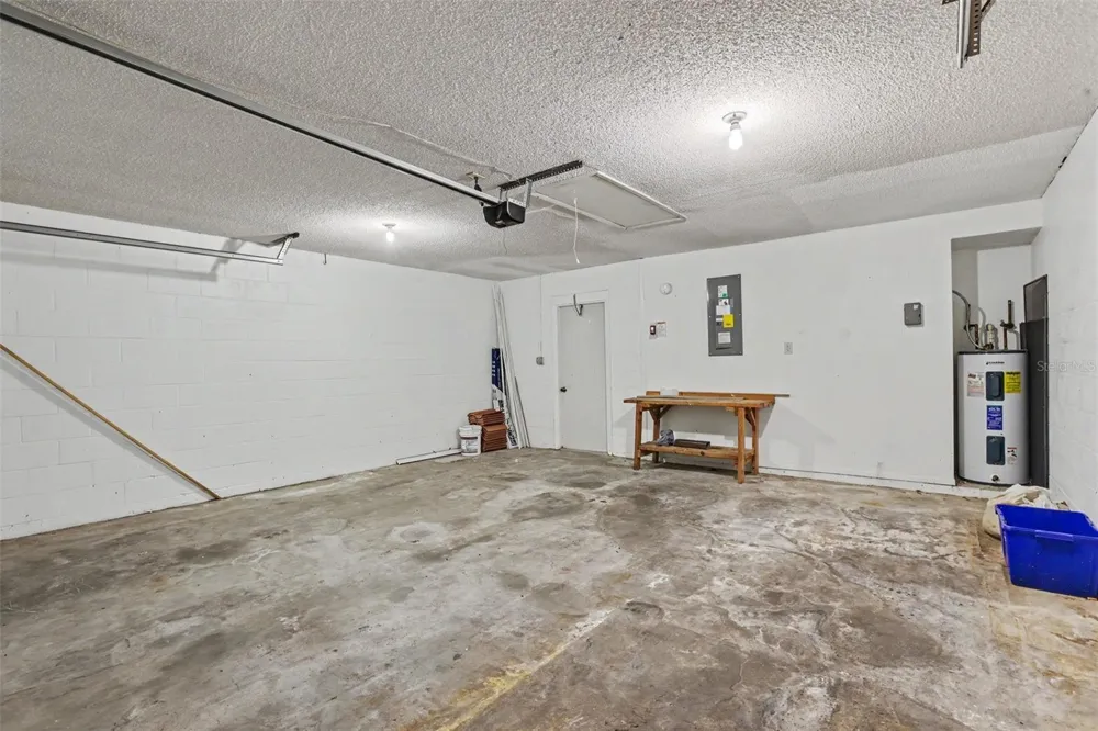 108 SEVILLE COURT Plant City, FL 33566
