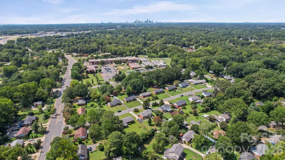 3029 Rosehill Drive Charlotte, NC 28212