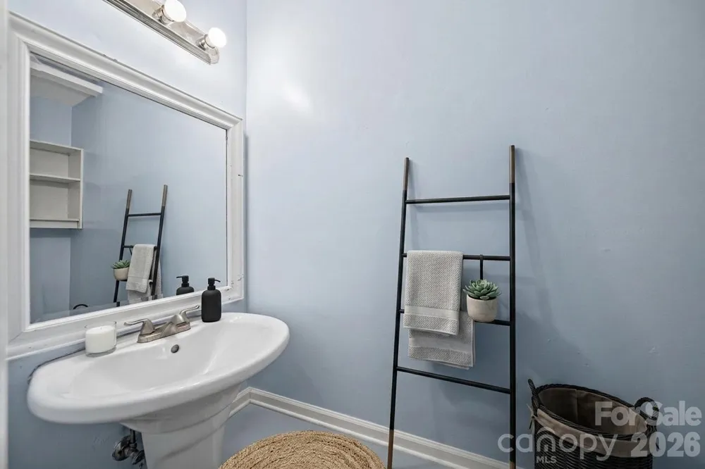 3029 Rosehill Drive Charlotte, NC 28212