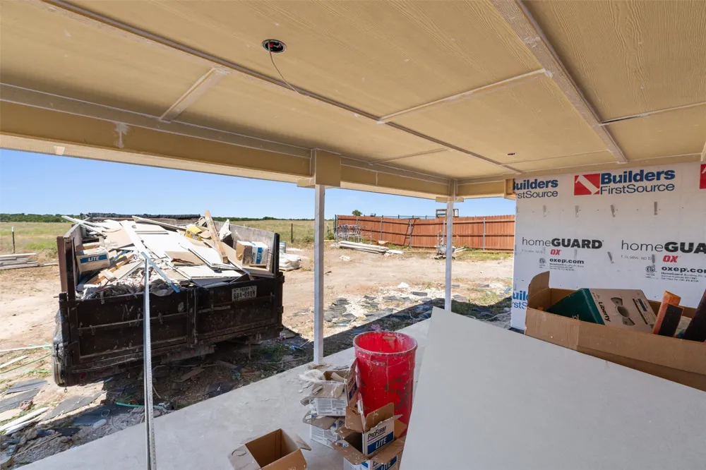 1405 Red Rock Road Hewitt, TX 76643