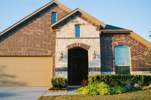 3501 Holly Road