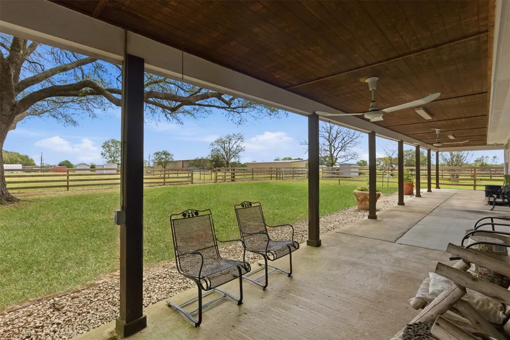 36455 Joe Loggins Road Hempstead, TX 77445