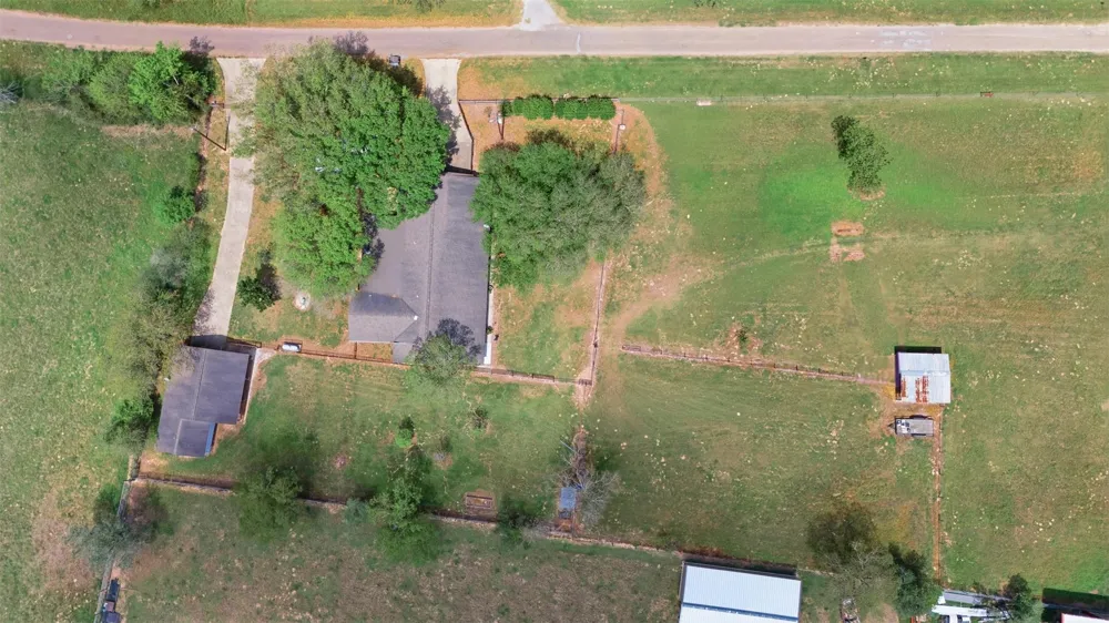 36455 Joe Loggins Road Hempstead, TX 77445