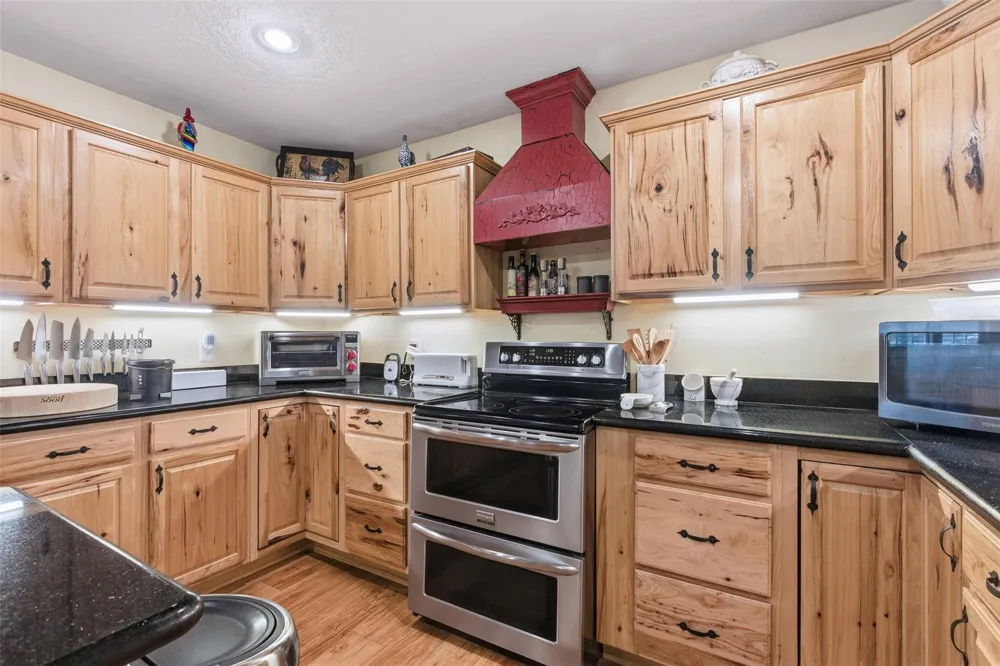 36455 Joe Loggins Road Hempstead, TX 77445
