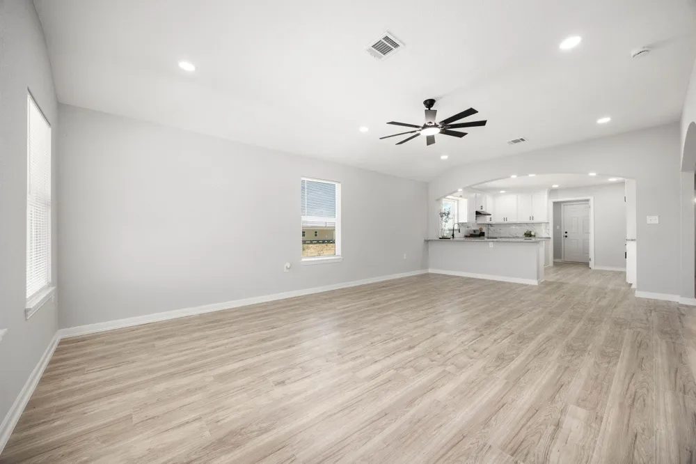 87 Road 592004 Cleveland, TX 77327