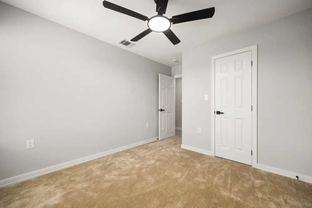 87 Road 592004 Cleveland, TX 77327