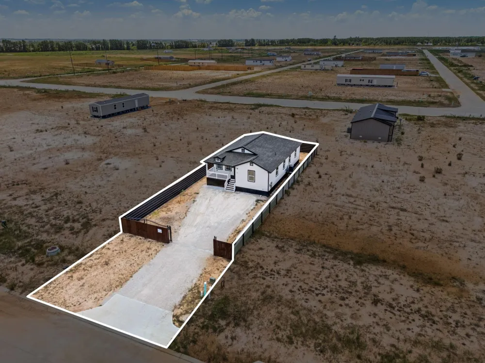 87 Road 592004 Cleveland, TX 77327