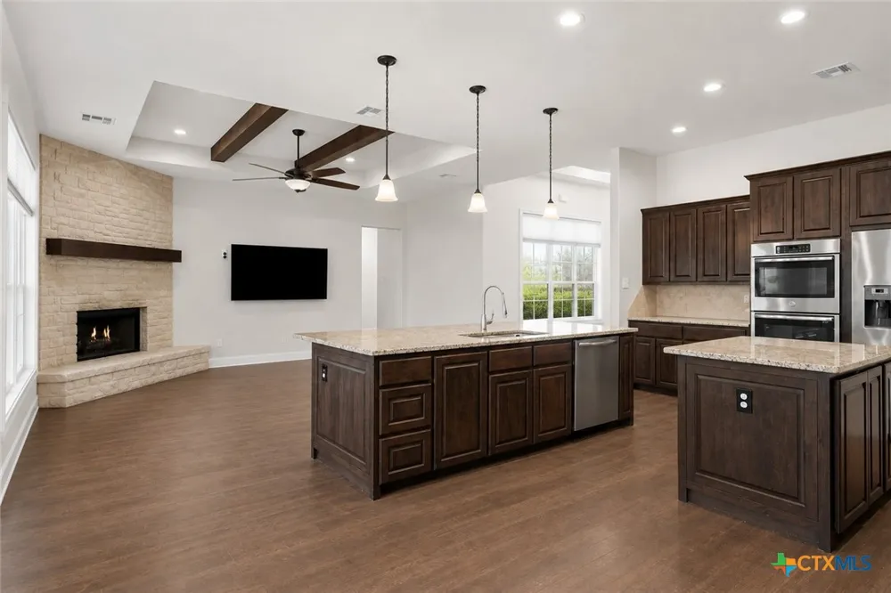 1006 Deer Crossing Salado, TX 76571