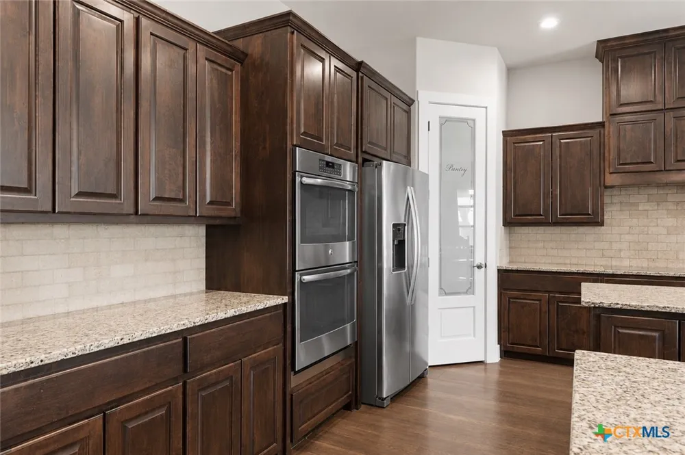1006 Deer Crossing Salado, TX 76571