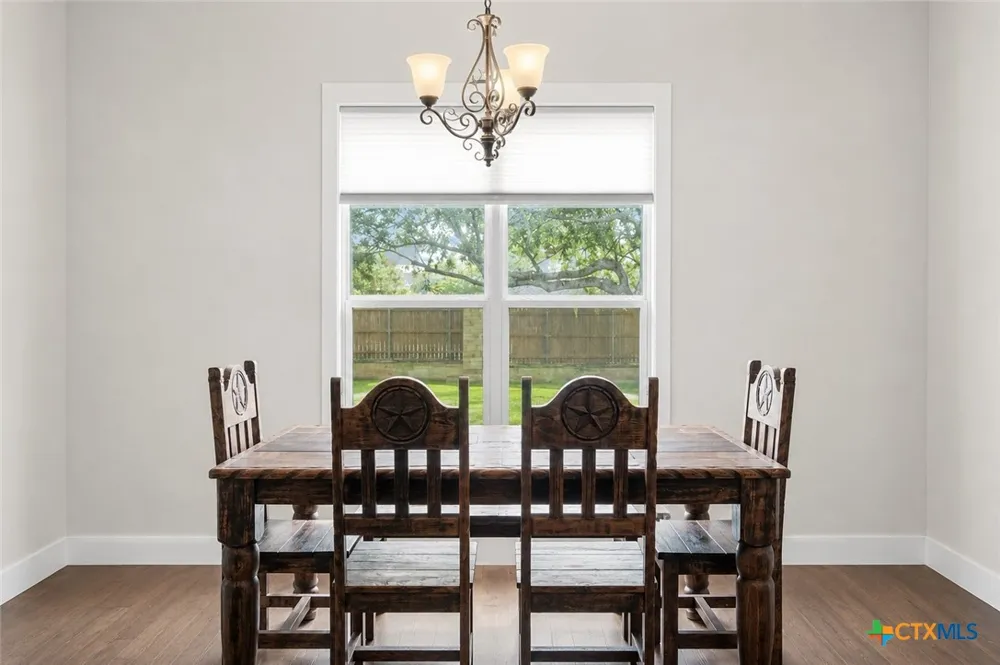 1006 Deer Crossing Salado, TX 76571