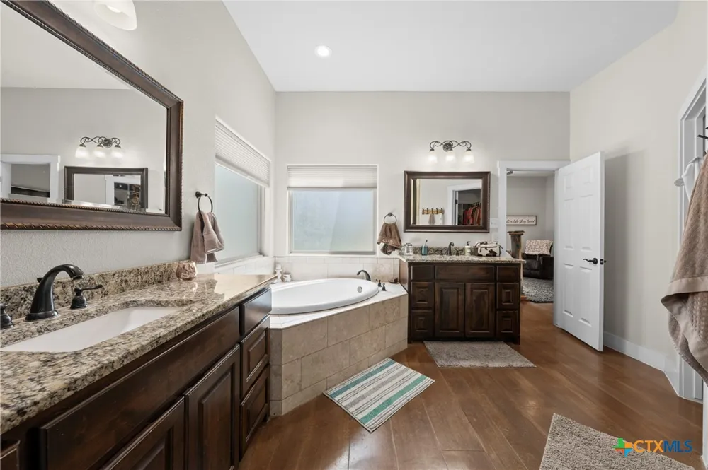 1006 Deer Crossing Salado, TX 76571
