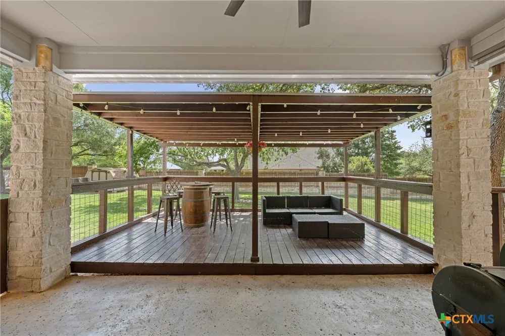 1006 Deer Crossing Salado, TX 76571