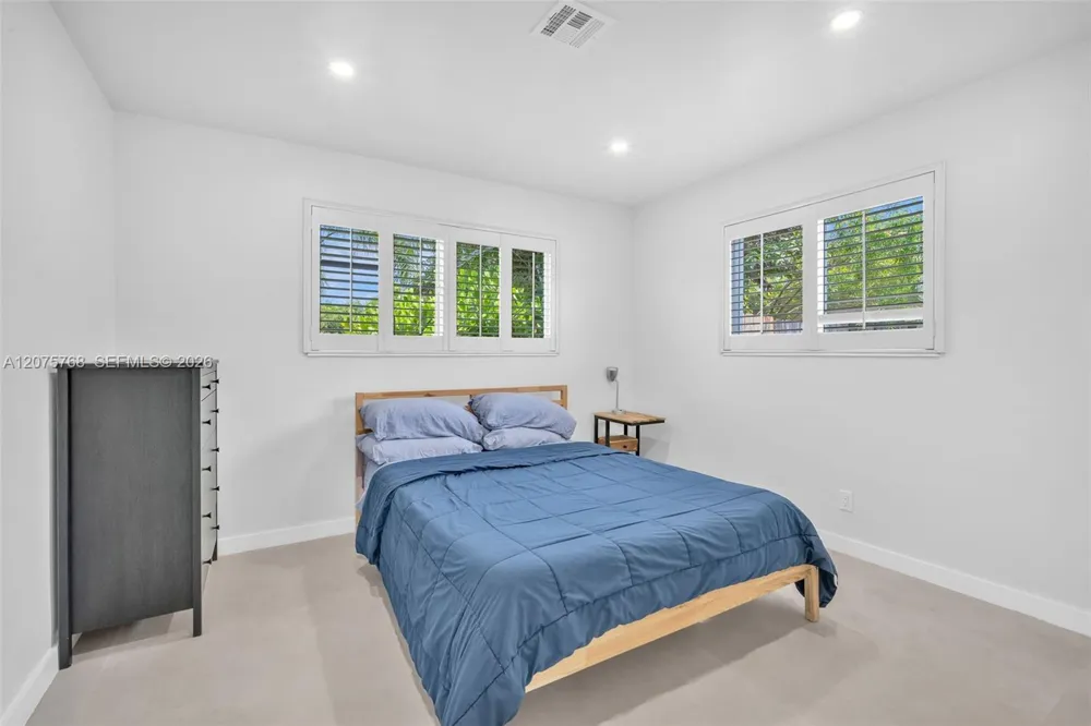 4448 SW 37th Ave Dania Beach, FL 33312
