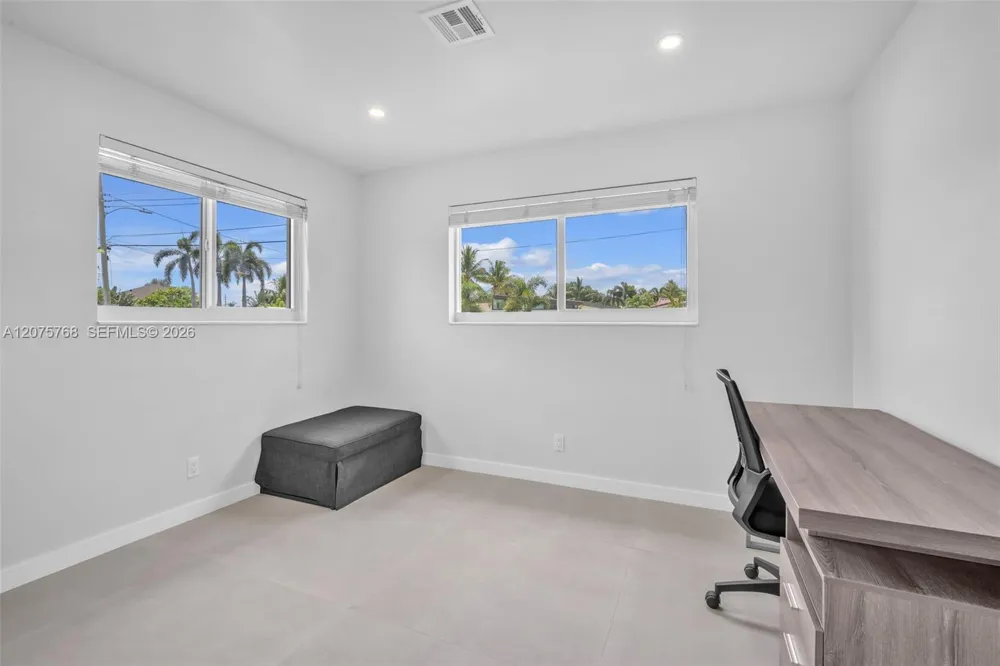 4448 SW 37th Ave Dania Beach, FL 33312