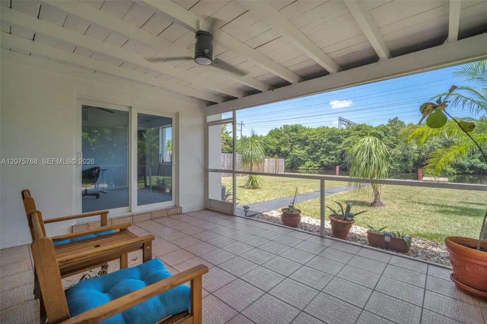 4448 SW 37th Ave Dania Beach, FL 33312