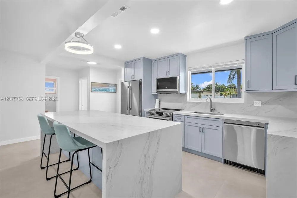 4448 SW 37th Ave Dania Beach, FL 33312