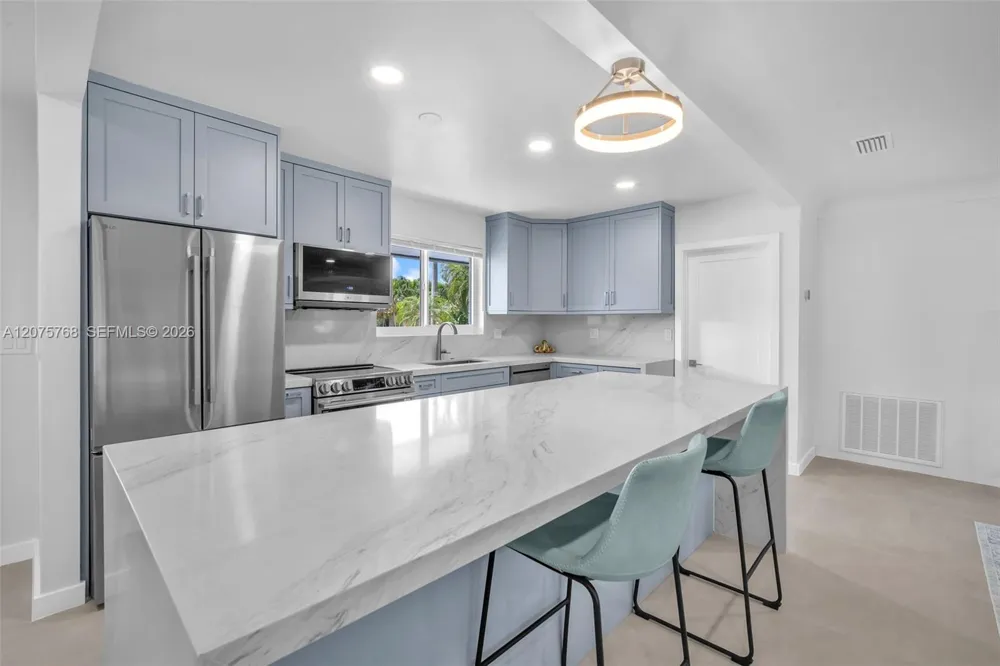 4448 SW 37th Ave Dania Beach, FL 33312