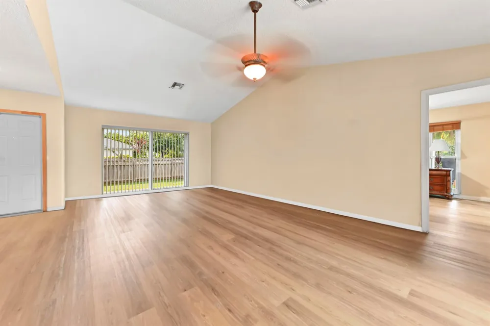 7123 NW 42nd Court Coral Springs, FL 33065